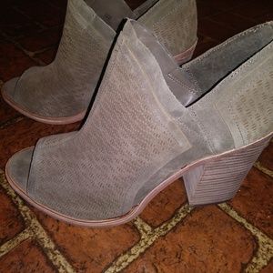 Sale ◾ Vince Camuto NWT